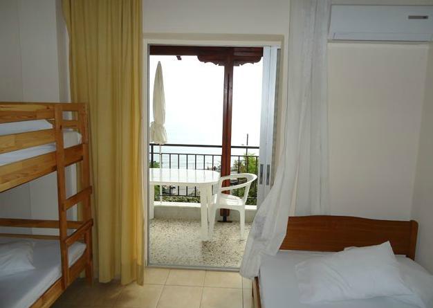 Harilaos Beach Плака Литохору Екстериор снимка